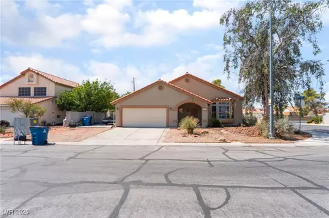 4335 Twin Peaks Dr, North Las Vegas, NV 89032