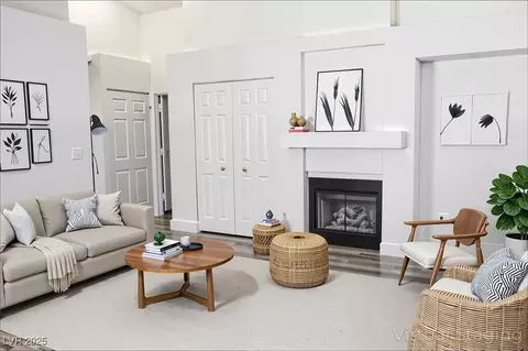 1624 N Torrey Pines Dr #101, Las Vegas, NV 89108