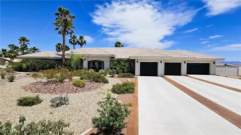 8290 Gagnier Blvd, Las Vegas, NV 89113
