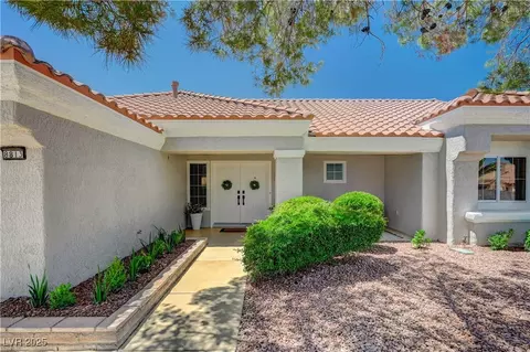 8813 Sundial Dr, Las Vegas, NV 89134