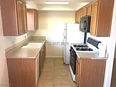 8417 Running Deer Ave #101, Las Vegas, NV 89145