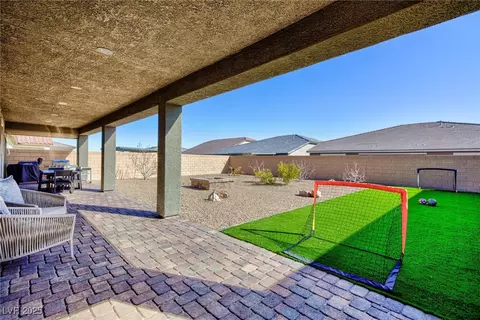 10095 Ferton Lake Ave, Las Vegas, NV 89178