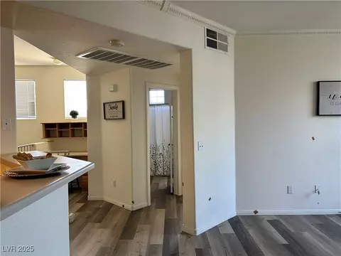5855 Valley Dr #2092, North Las Vegas, NV 89031