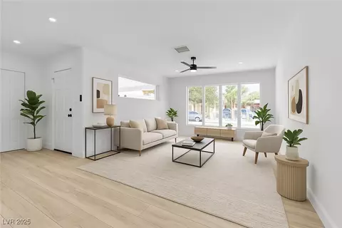 2105 Berkley Ave, Las Vegas, NV 89101