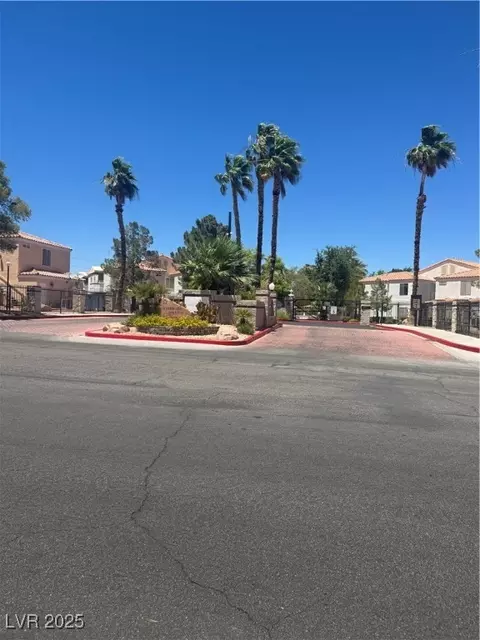 8452 Boseck Dr #244, Las Vegas, NV 89145