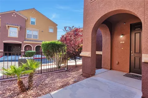 3975 N Hualapai Way #121, Las Vegas, NV 89129