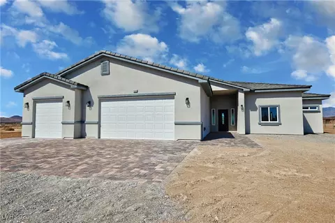 1800 Huckleberry St, Pahrump, NV 89048