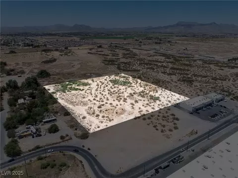 320 S West St, Pahrump, NV 89048