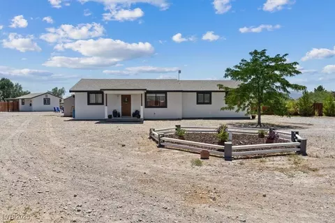 4981 E Pawnee Pl, Pahrump, NV 89061