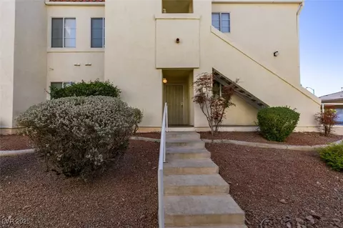 698 S Racetrack Rd #711, Henderson, NV 89015