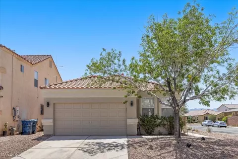 9644 Flying Eagle Ln, Las Vegas, NV 89123