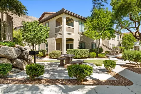 3451 Desert Cliff St #103, Las Vegas, NV 89129