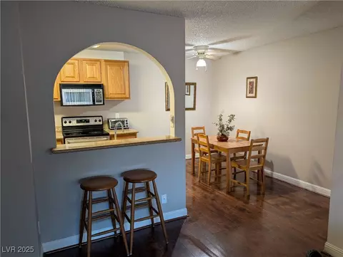 1515 E Reno Ave #C207, Las Vegas, NV 89119