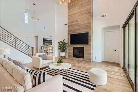 182 Robledo St, Las Vegas, NV 89138