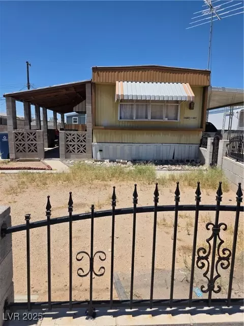 6058 Glacier Ave, Las Vegas, NV 89156