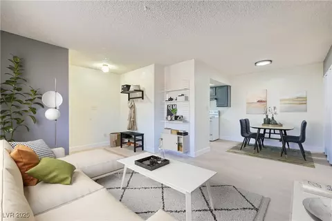 4683 Monterey Cir #4, Las Vegas, NV 89169