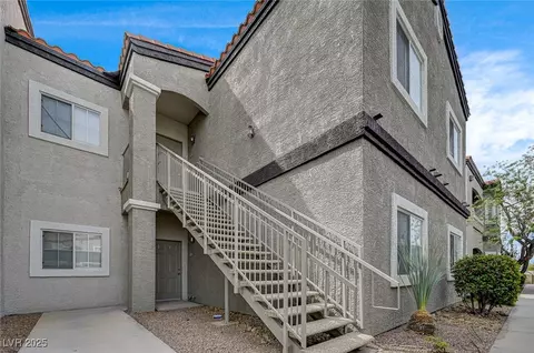 6160 Rumrill St #202, Las Vegas, NV 89113