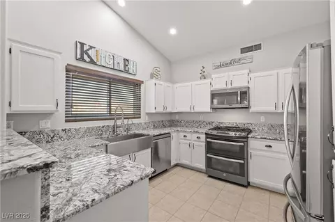 1405 Bugle Boy Dr, Henderson, NV 89014
