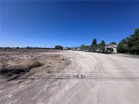 2360 E Gamebird Rd, Pahrump, NV 89048 photo 1