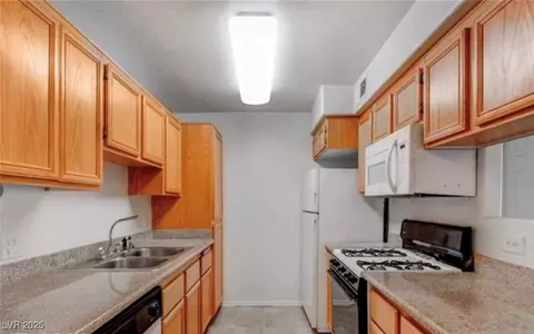 3318 N Decatur Blvd #2103, Las Vegas, NV 89130