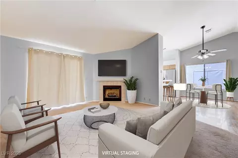 Living - 812 Bitterroot St, Henderson, NV 89002 photo 2 of 6