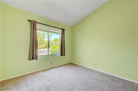 Bedroom - 812 Bitterroot St, Henderson, NV 89002 photo 4 of 6
