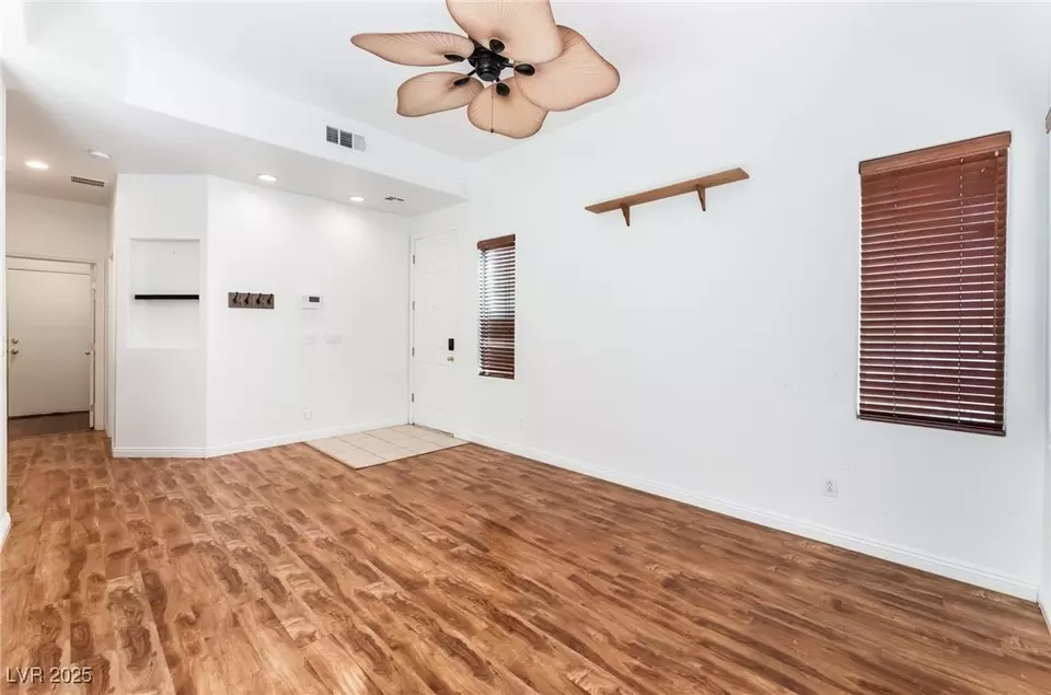 Living - 9117 Watermelon Seed Ave, Las Vegas, NV 89143 photo 2 of 5