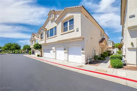 2558 Lazy Saddle Dr, Henderson, NV 89002