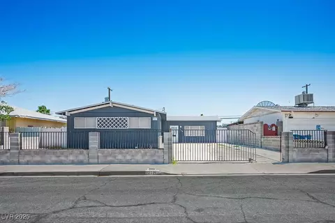 2721 Merritt Ave, Las Vegas, NV 89102