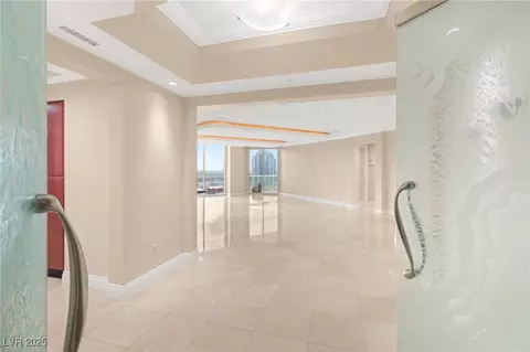 2747 Paradise Rd #2704, Las Vegas, NV 89109