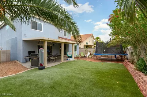 8484 Montana Stream Ave, Las Vegas, NV 89113