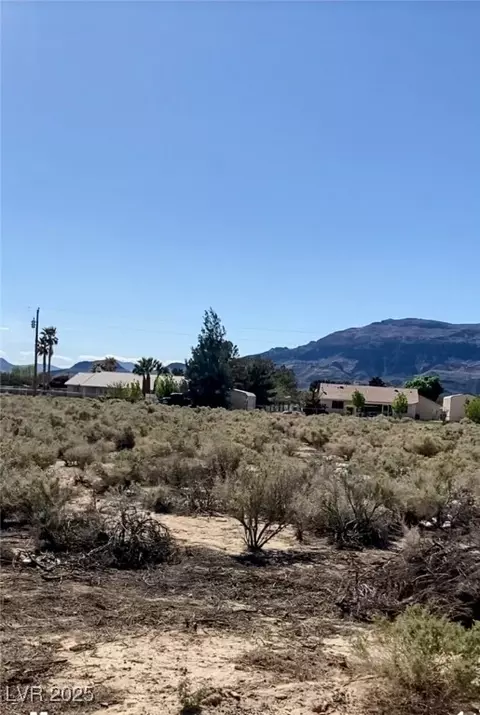 5350 Mooncrest Ave, Pahrump, NV 89060