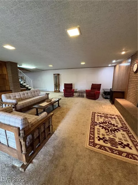 Living - 1133 Bell Ave, Ely, NV 89301 photo 4 of 8
