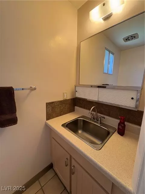 Bath - 1133 Bell Ave, Ely, NV 89301 photo 2 of 7