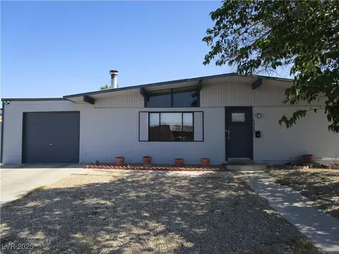 6409 Burgundy Way, Las Vegas, NV 89107