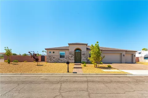 211 E Kimberly Dr, Henderson, NV 89015