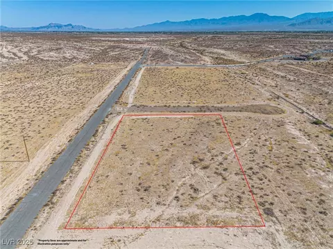 2021 E Ricky Rd, Pahrump, NV 89048