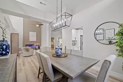 9540 Eagle Valley Dr, Las Vegas, NV 89134