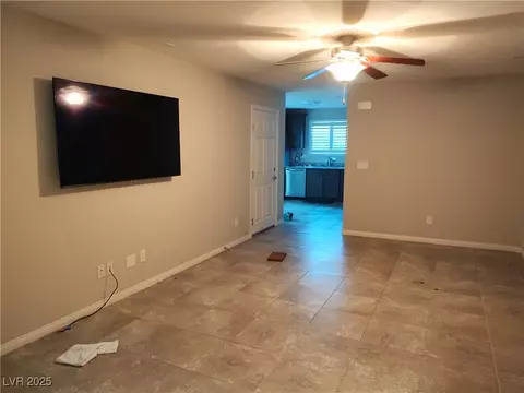 2822 Chetco River St, Laughlin, NV 89029 photo 5