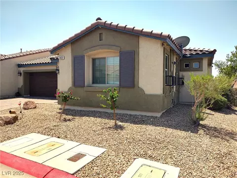 2822 Chetco River St, Laughlin, NV 89029
