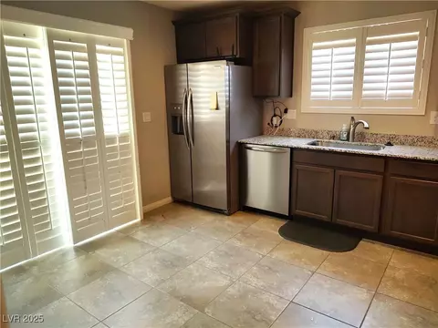 2822 Chetco River St, Laughlin, NV 89029 photo 8