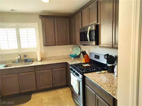 2822 Chetco River St, Laughlin, NV 89029 photo 9