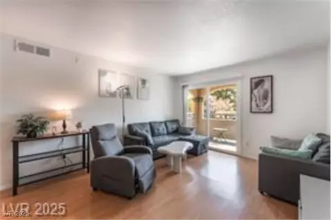 221 Mission Catalina Ln #104, Las Vegas, NV 89107