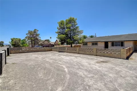 2315 Lincoln Rd, Las Vegas, NV 89115