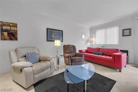 270 E Flamingo Rd #106, Las Vegas, NV 89169