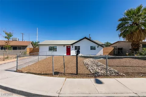 4360 El Tovar Rd, Las Vegas, NV 89115