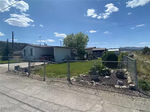 18 Pine St, Ruth, NV 89319