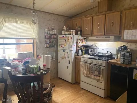 18 Pine St, Ruth, NV 89319 photo 4