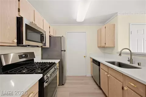7885 W Flamingo Rd #1131, Las Vegas, NV 89147