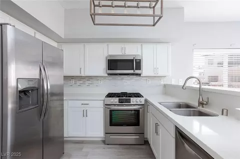 4820 Grey Wolf Ln #101, Las Vegas, NV 89149